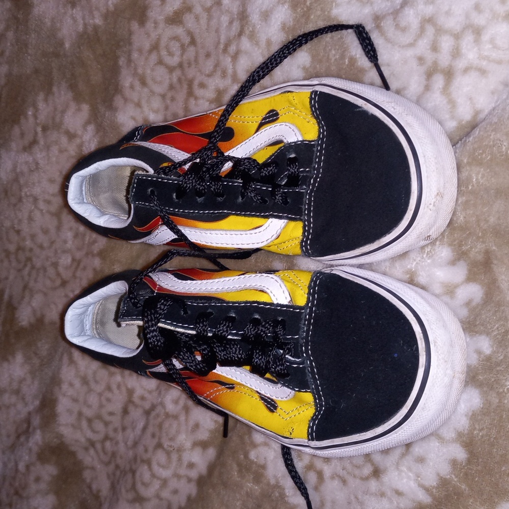 Vintage old school flamed Vans shoes - Picture 2 of 5